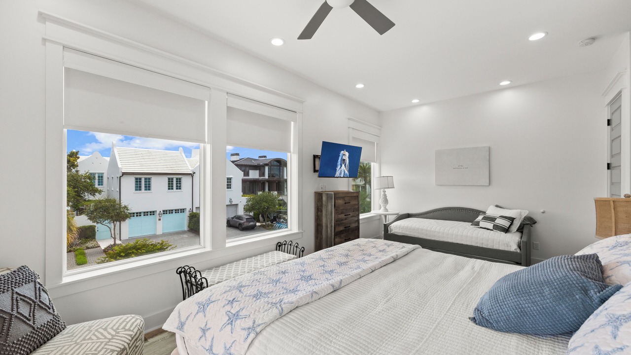 Photo of Bedroom in Seacrest