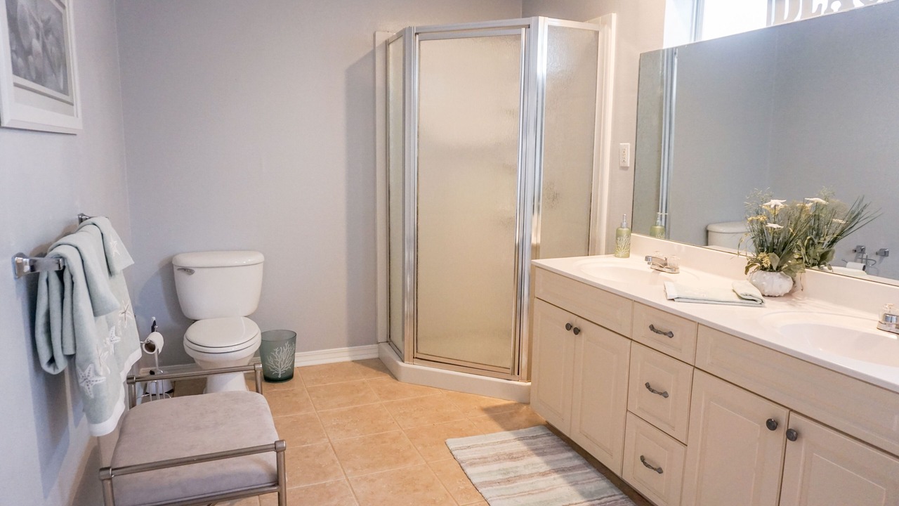 Photo of Bathroom in Crystal Beach