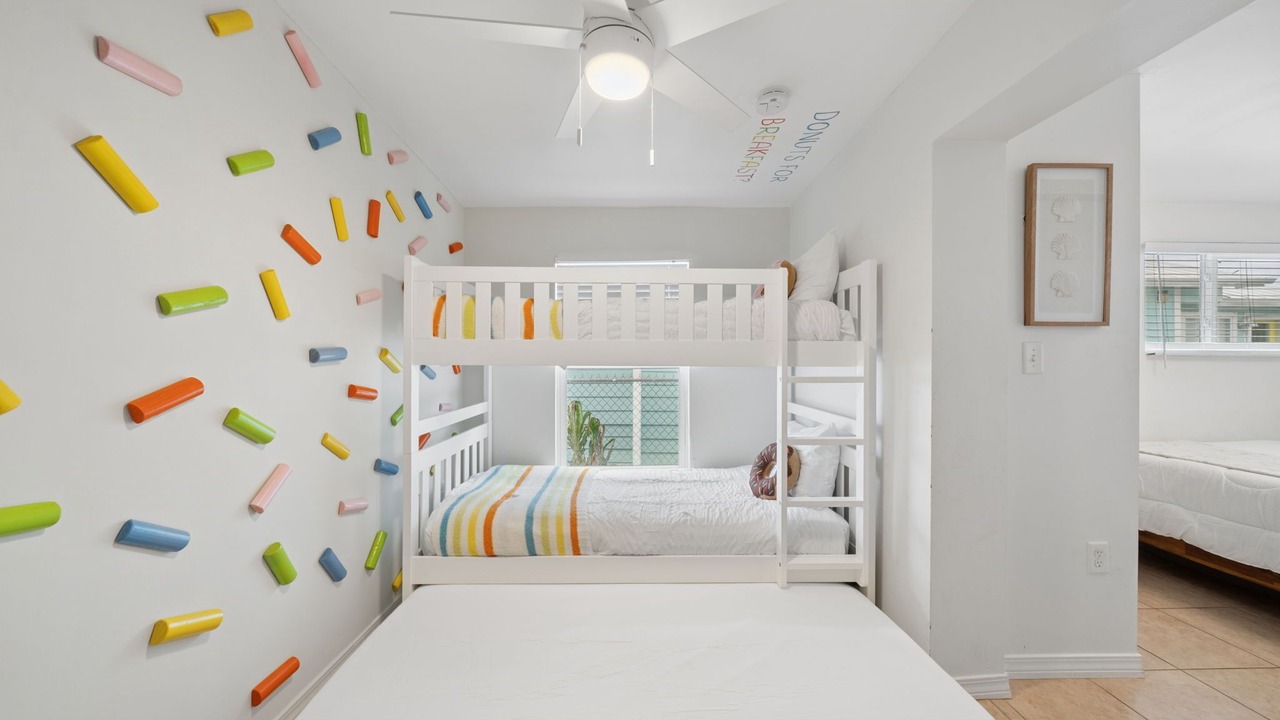 Photo of Bedroom in Laguna Beach