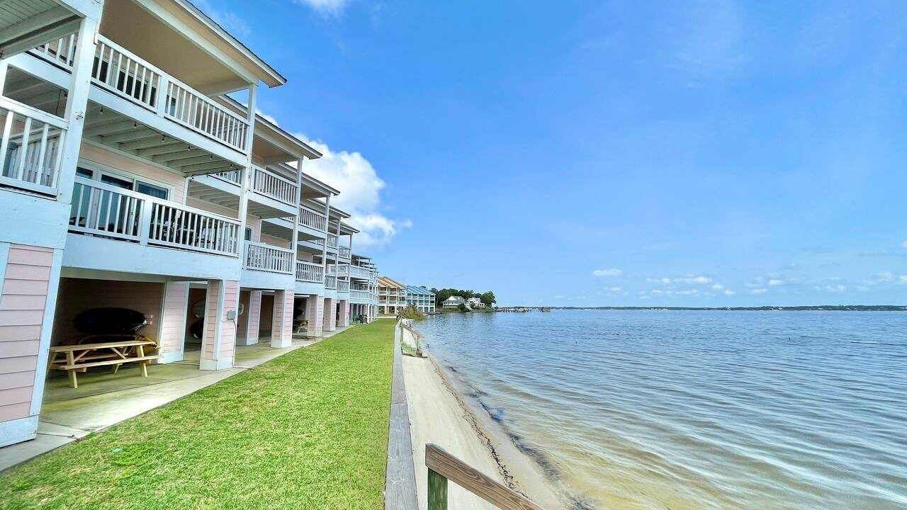 Photo of Outdoor in Innerarity Townhomes