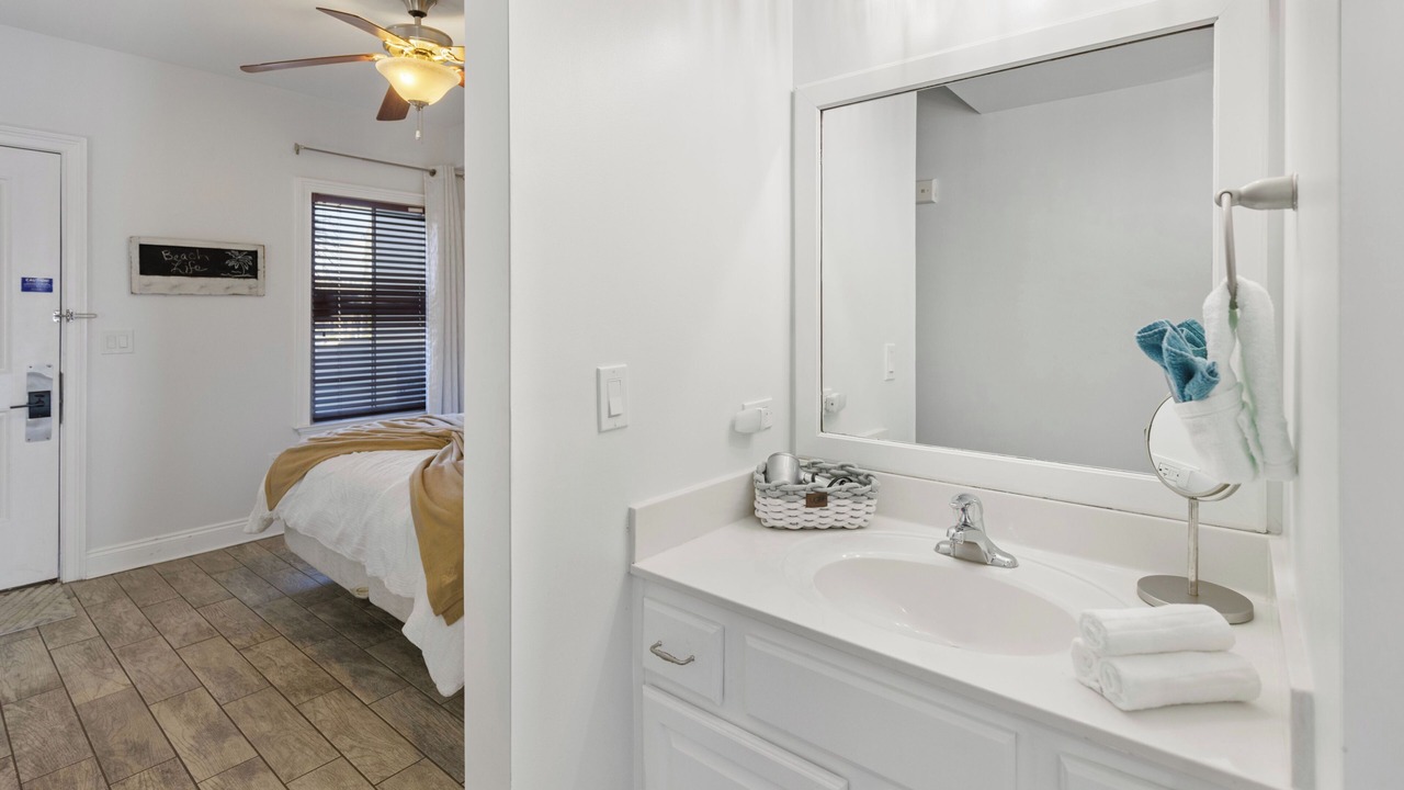 Photo of Bathroom in Sunnyside