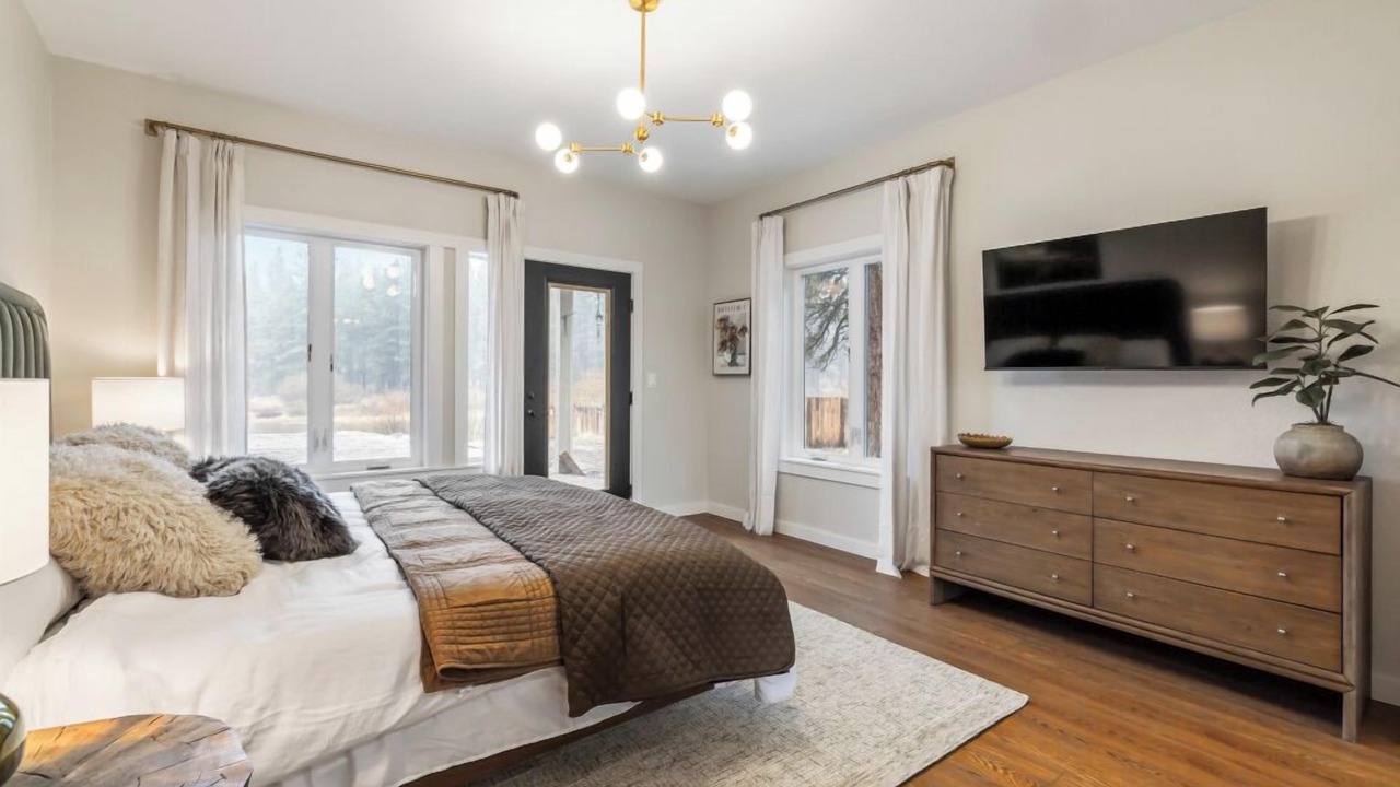 Photo of Bedroom in Chiloquin