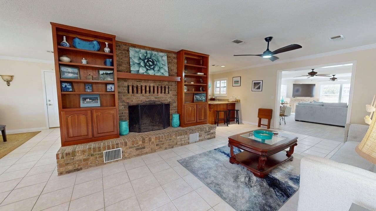 Photo of Livingroom in Gulf Pines