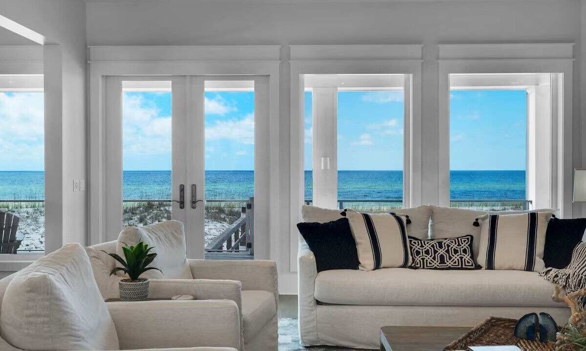 Photo of Livingroom in Pensacola Beach