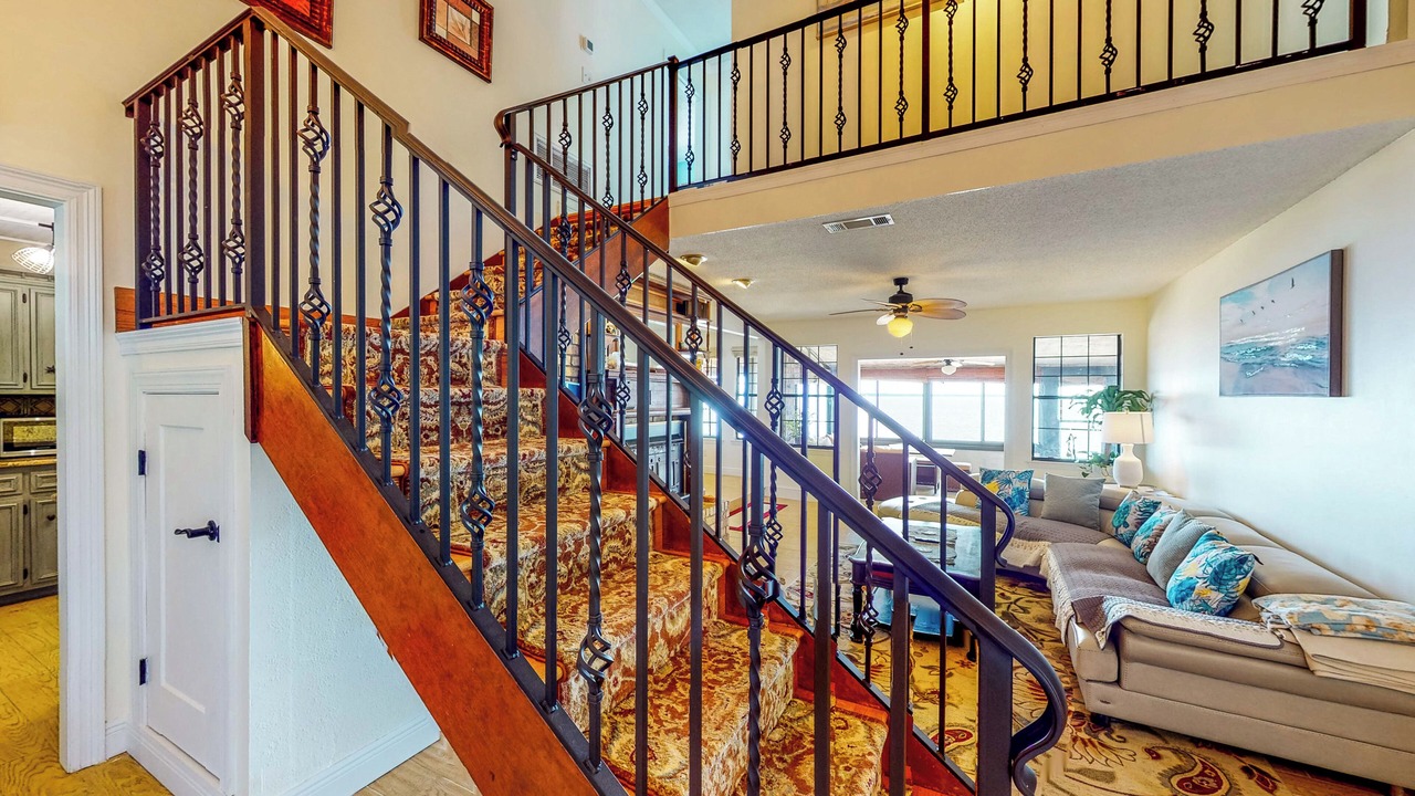 Photo of Livingroom in Florida Panhandle
