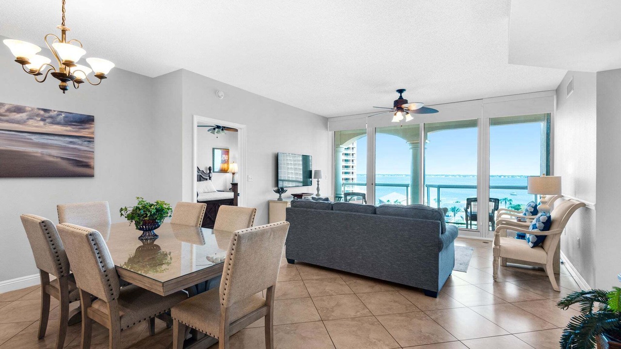 Photo of Livingroom in Pensacola Beach