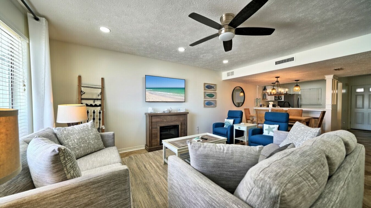 Photo of Livingroom in Riviera Beach