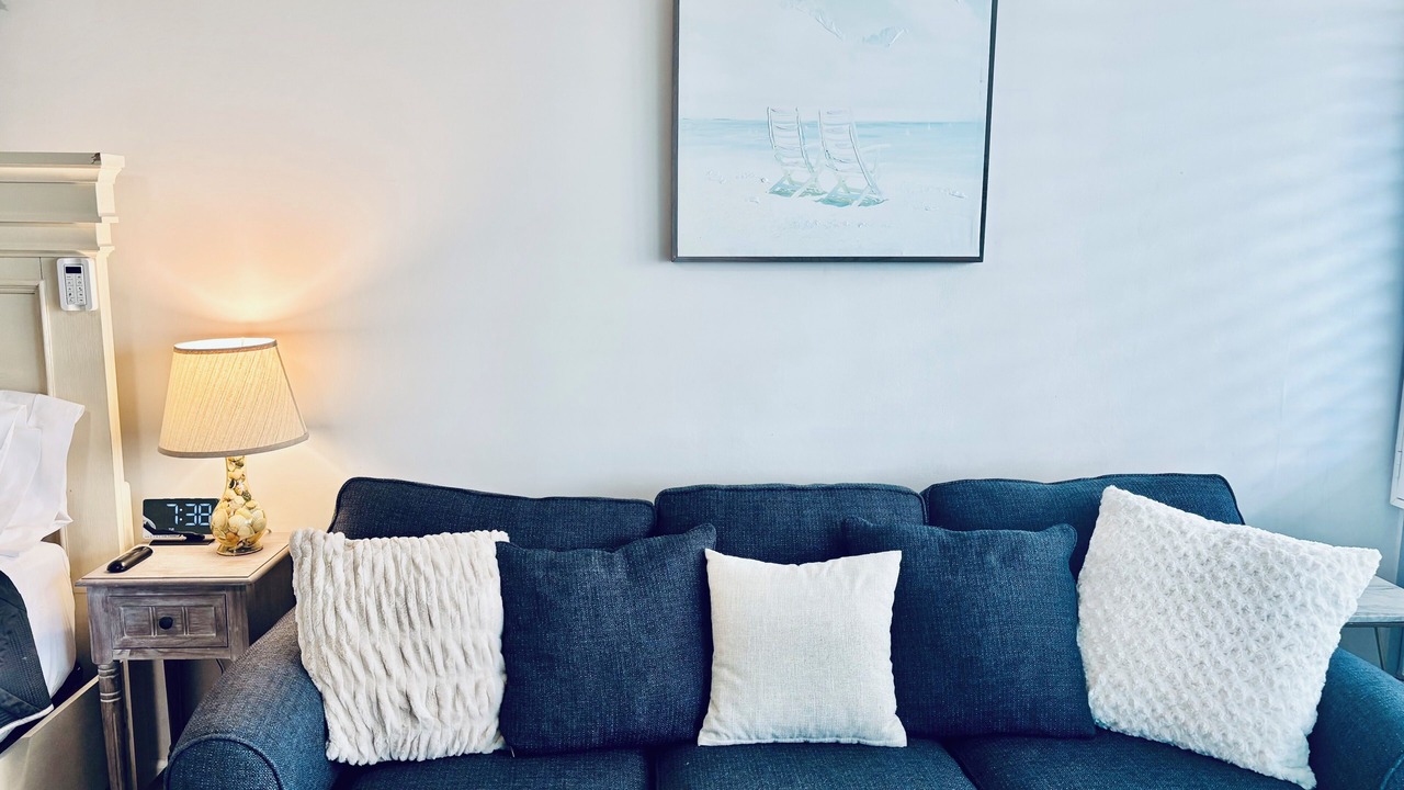 Photo of Livingroom in Bid-a-wee Beach