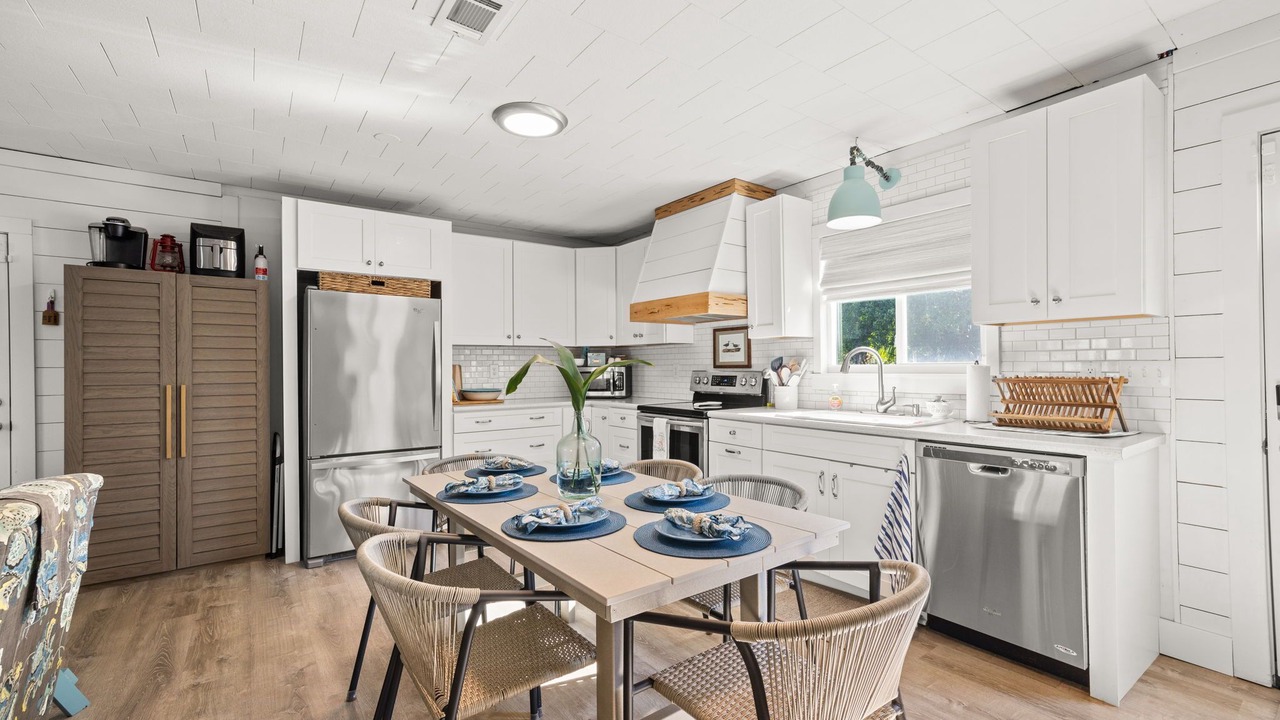Photo of Kitchen in Laguna Beach Estates