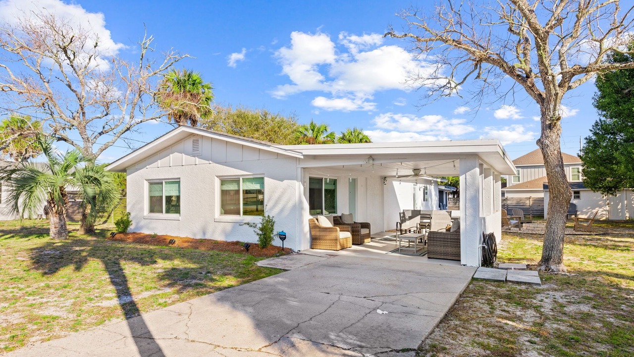 Photo of Outdoor in Laguna Beach Estates