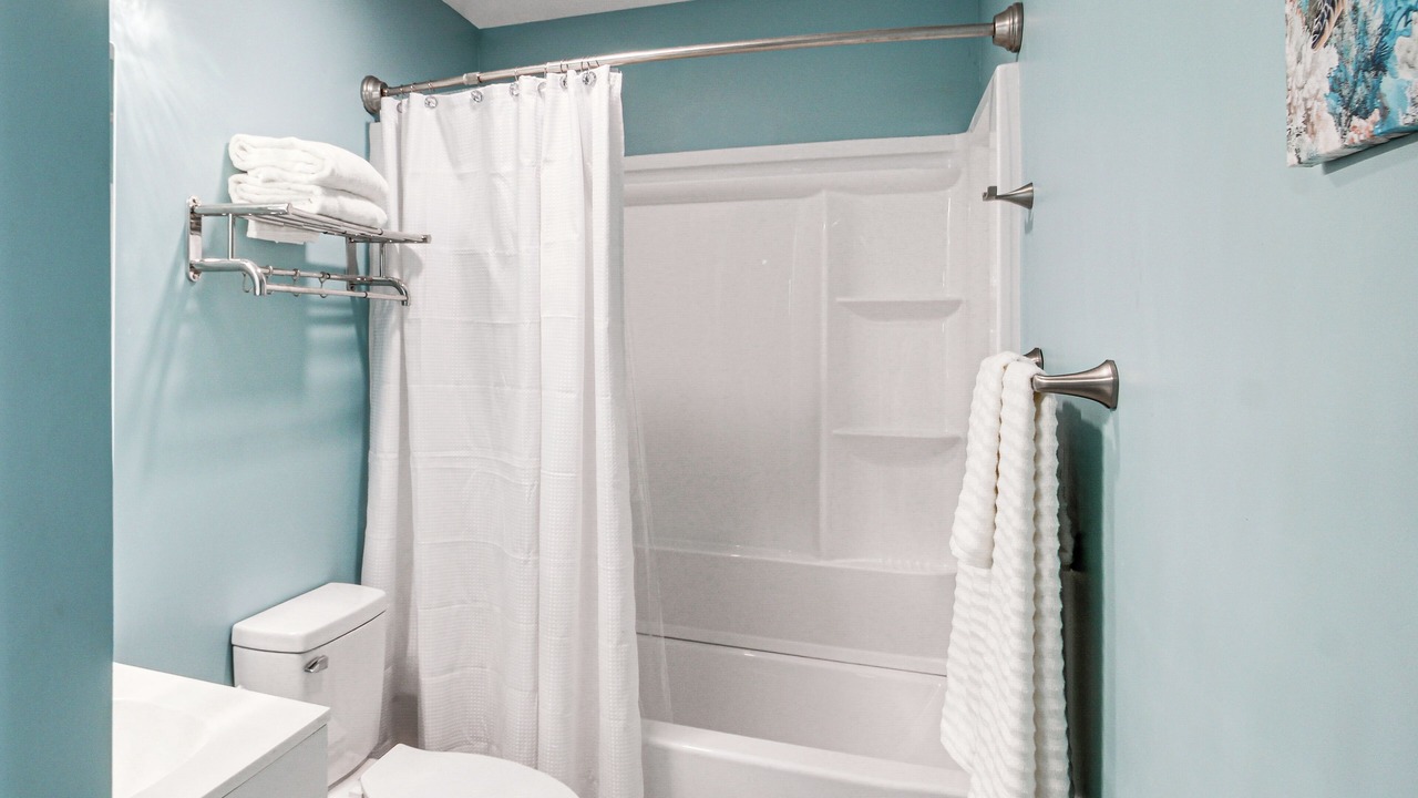 Photo of Bathroom in Myrtle Grove