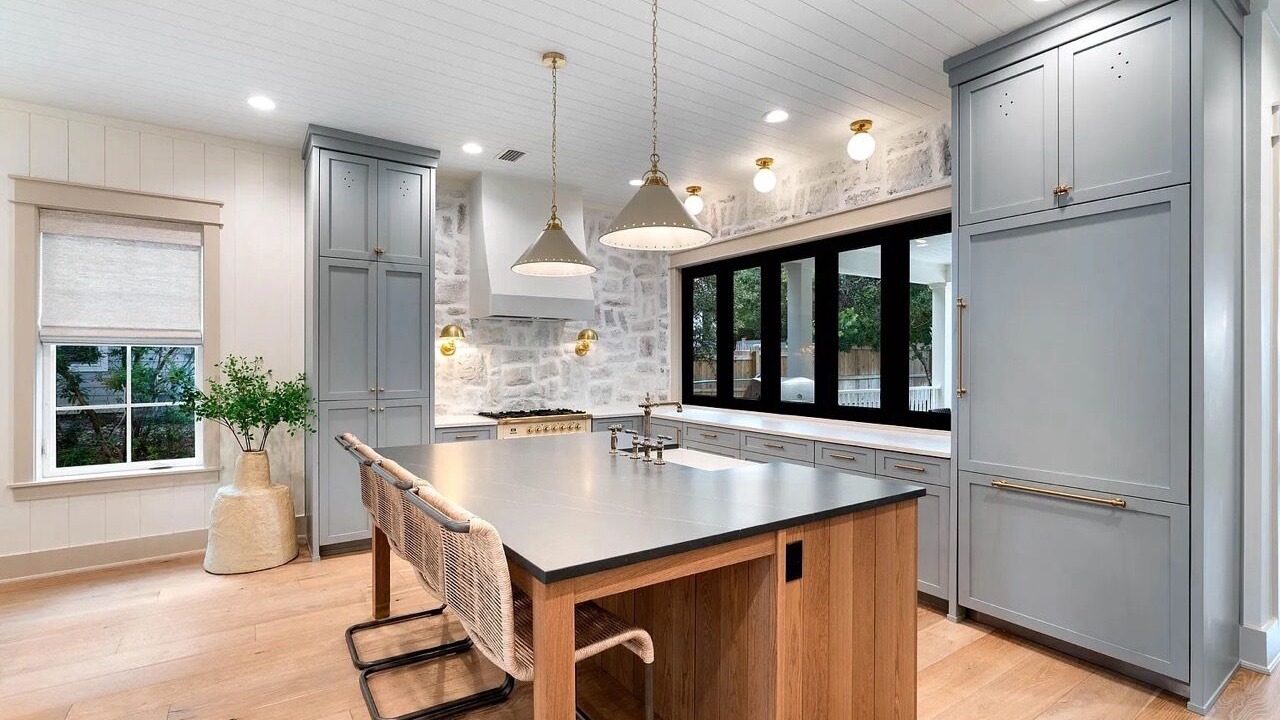 Photo of Kitchen in White's Gulfview