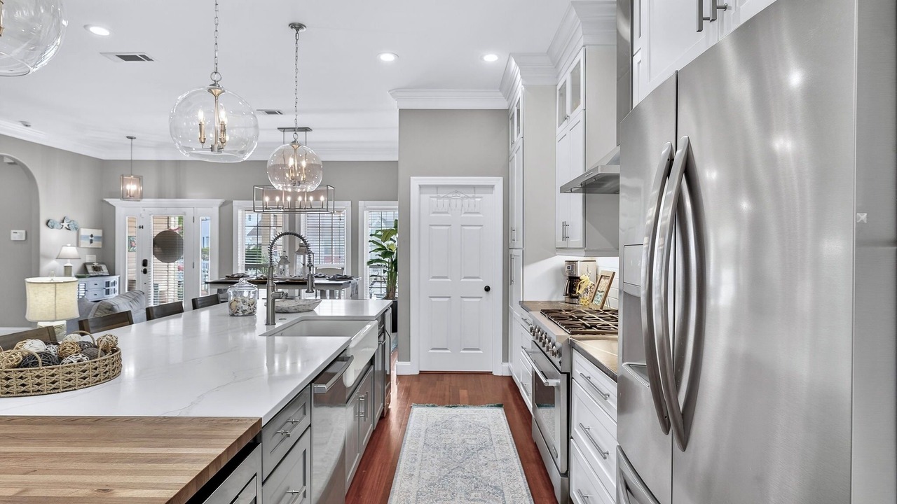 Photo of Others in Crystal Beach