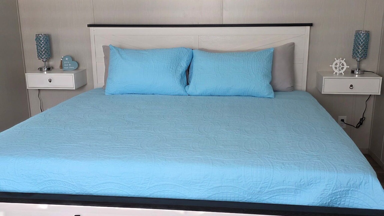Photo of Bedroom in Ono Island