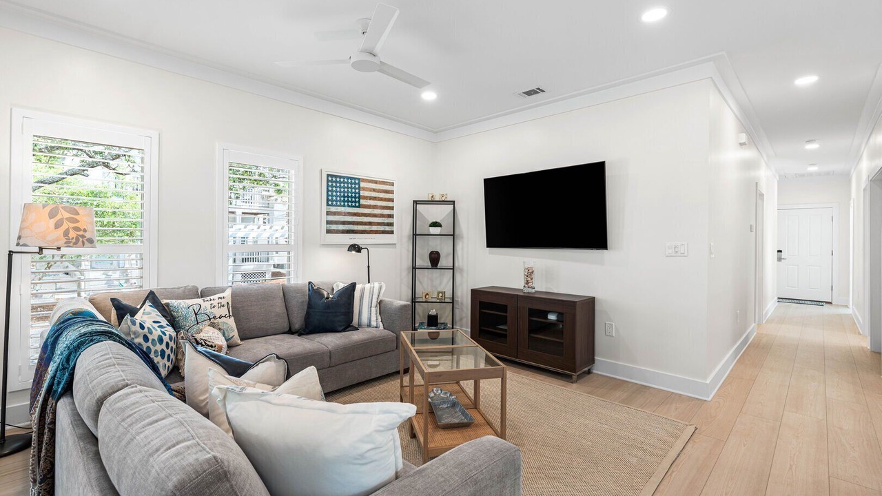 Photo of Livingroom in Seacrest