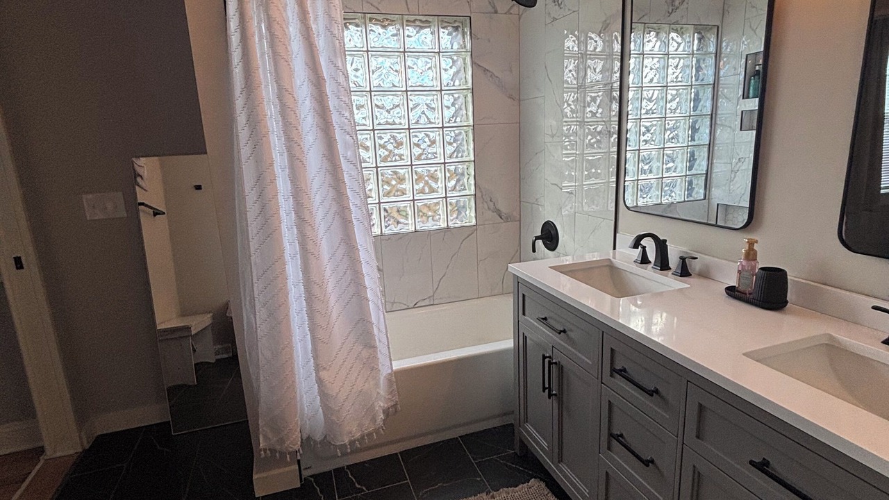 Photo of Bathroom in Rogers