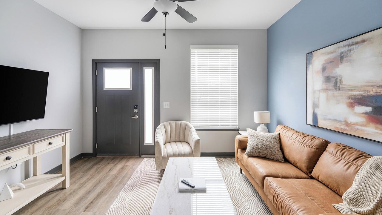 Photo of Livingroom in Northwest Pensacola