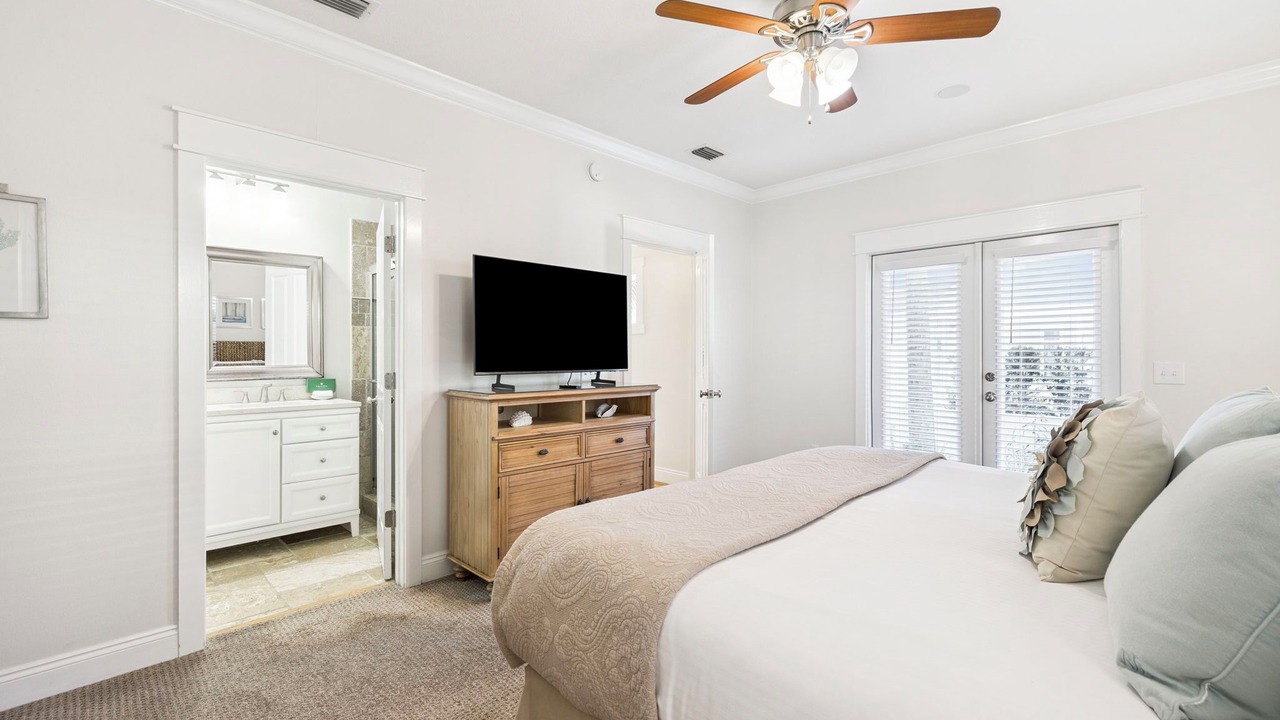 Photo of Bathroom in Rosemary Beach