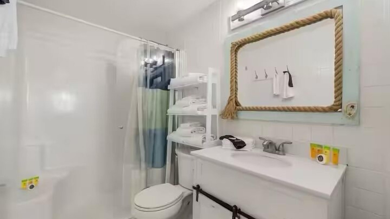 Photo of Bathroom in Laguna Beach