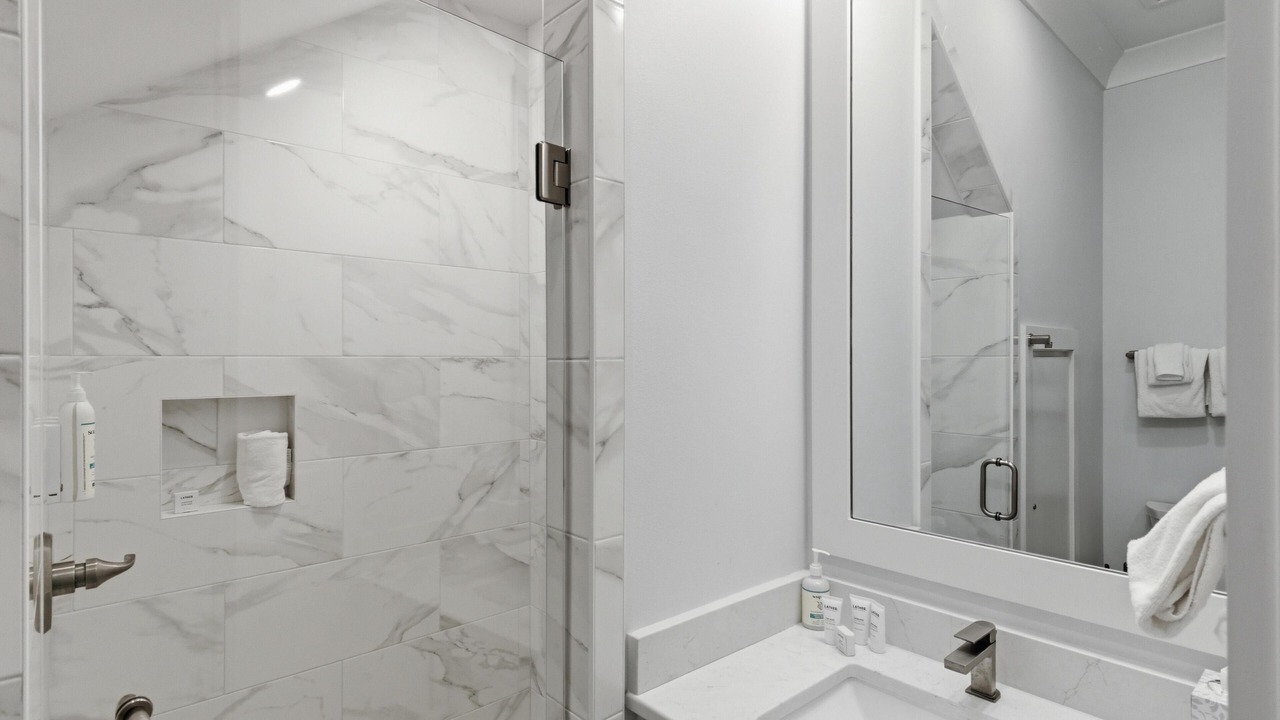 Photo of Bathroom in Villa Lago