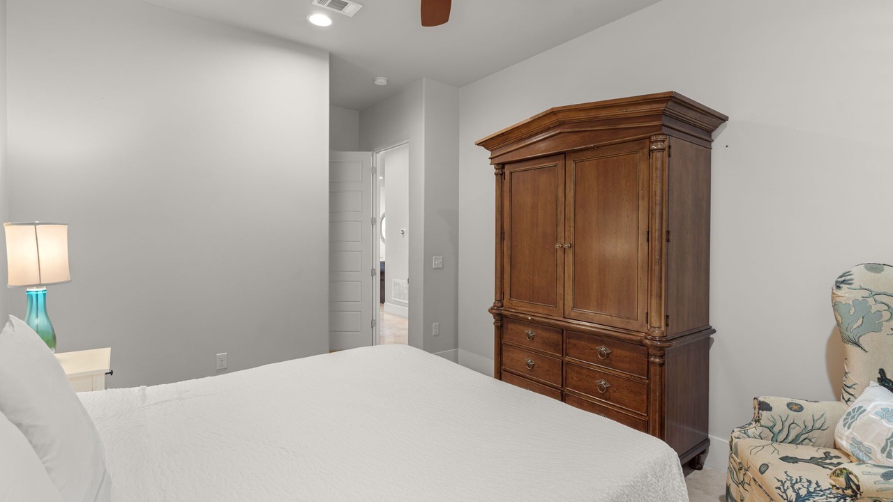 Photo of Bedroom in Villa Lago