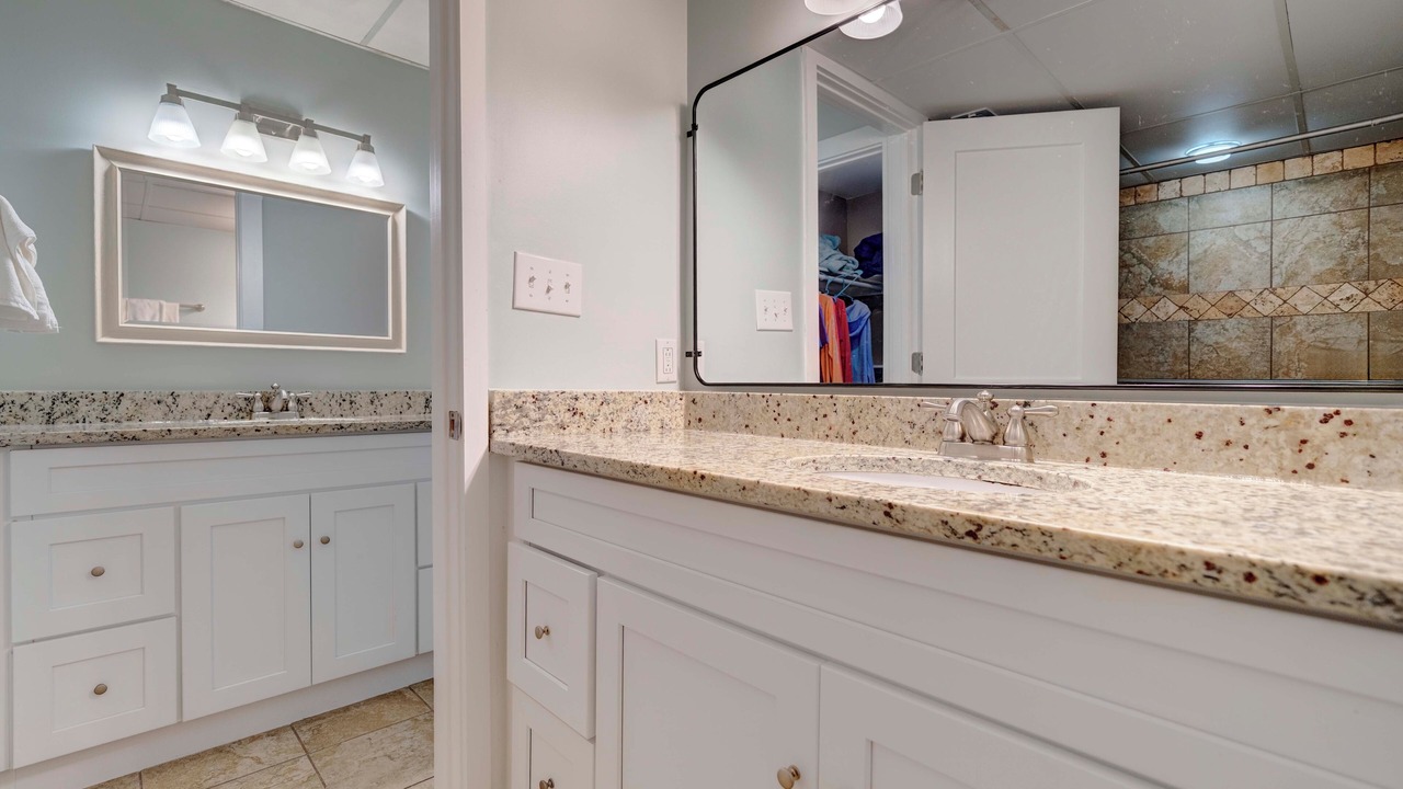 Photo of Bathroom in El Centro Beach