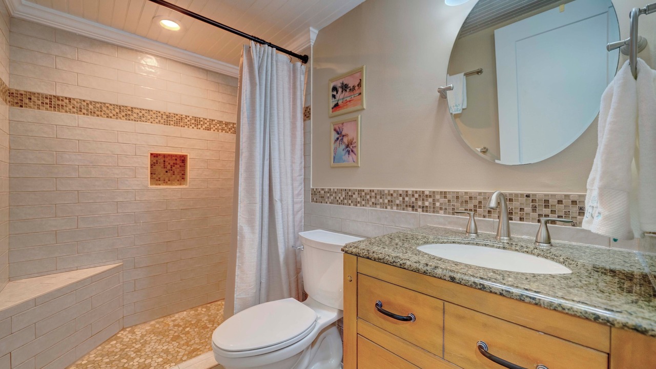 Photo of Bathroom in El Centro Beach