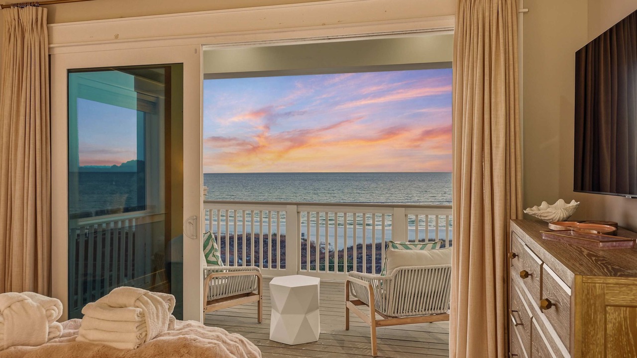 Photo of Bedroom in Laguna Beach