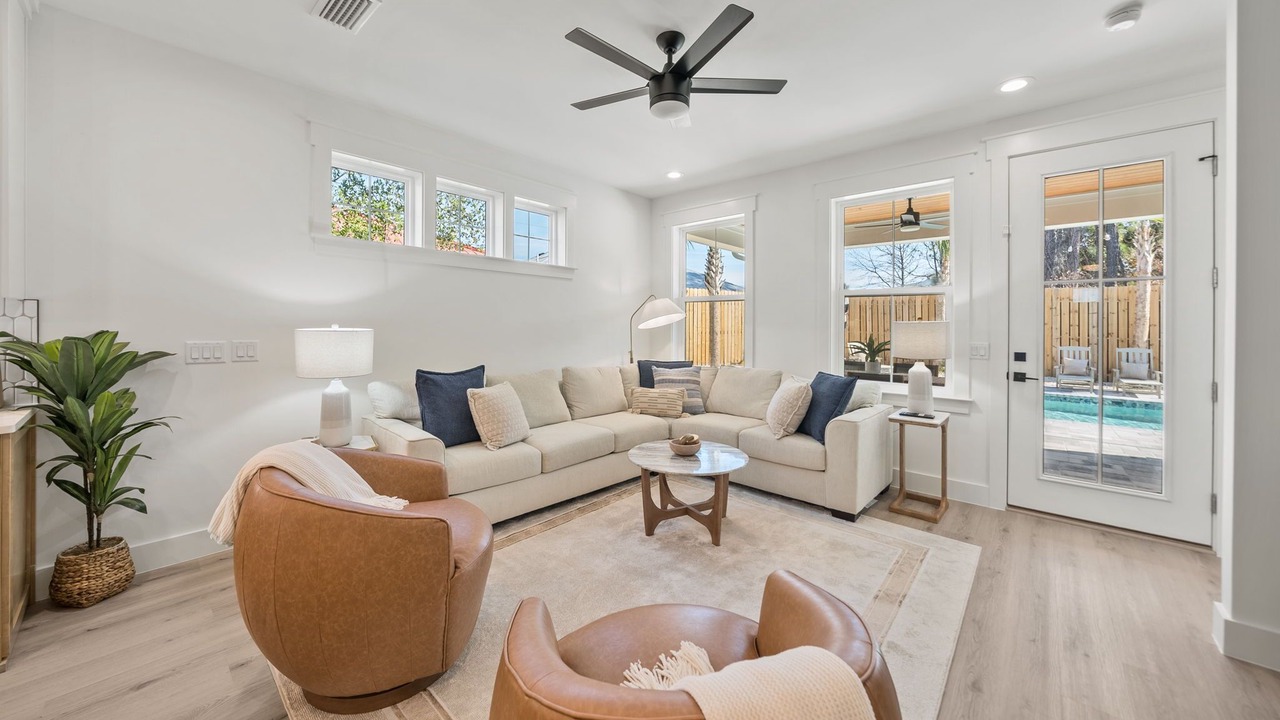 Photo of Livingroom in Inlet Beach Heights