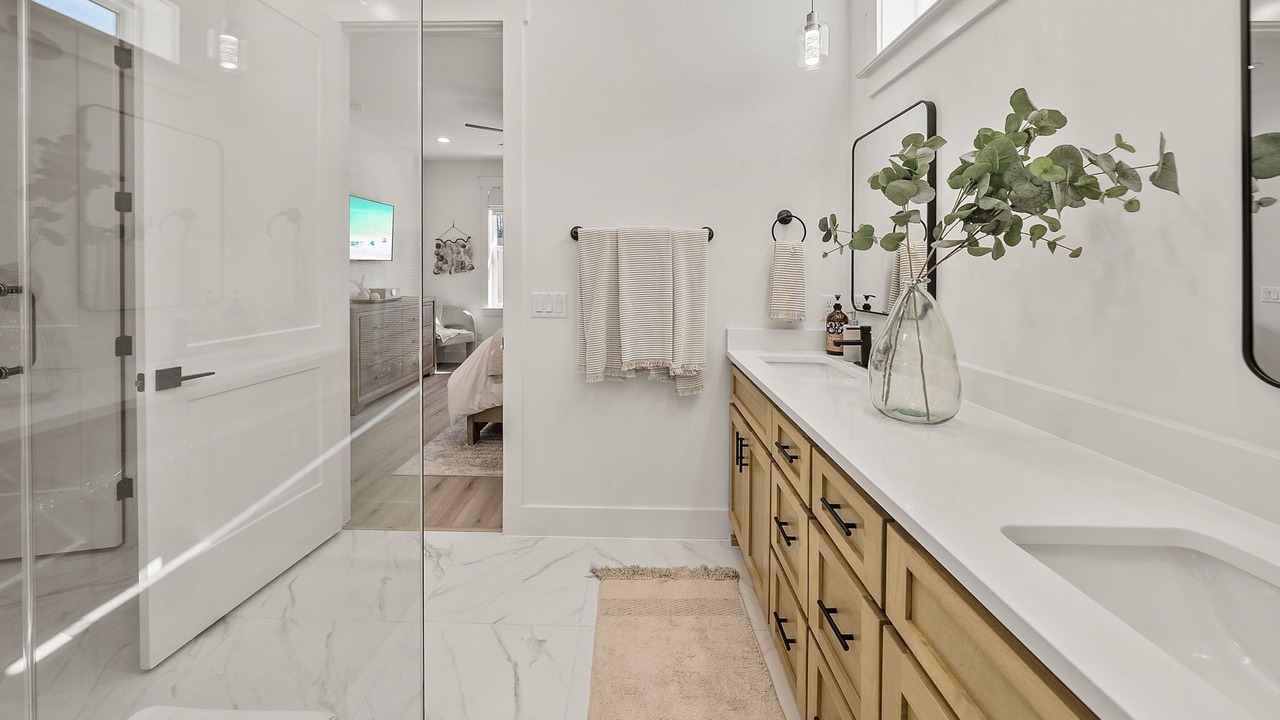 Photo of Bathroom in Inlet Beach Heights