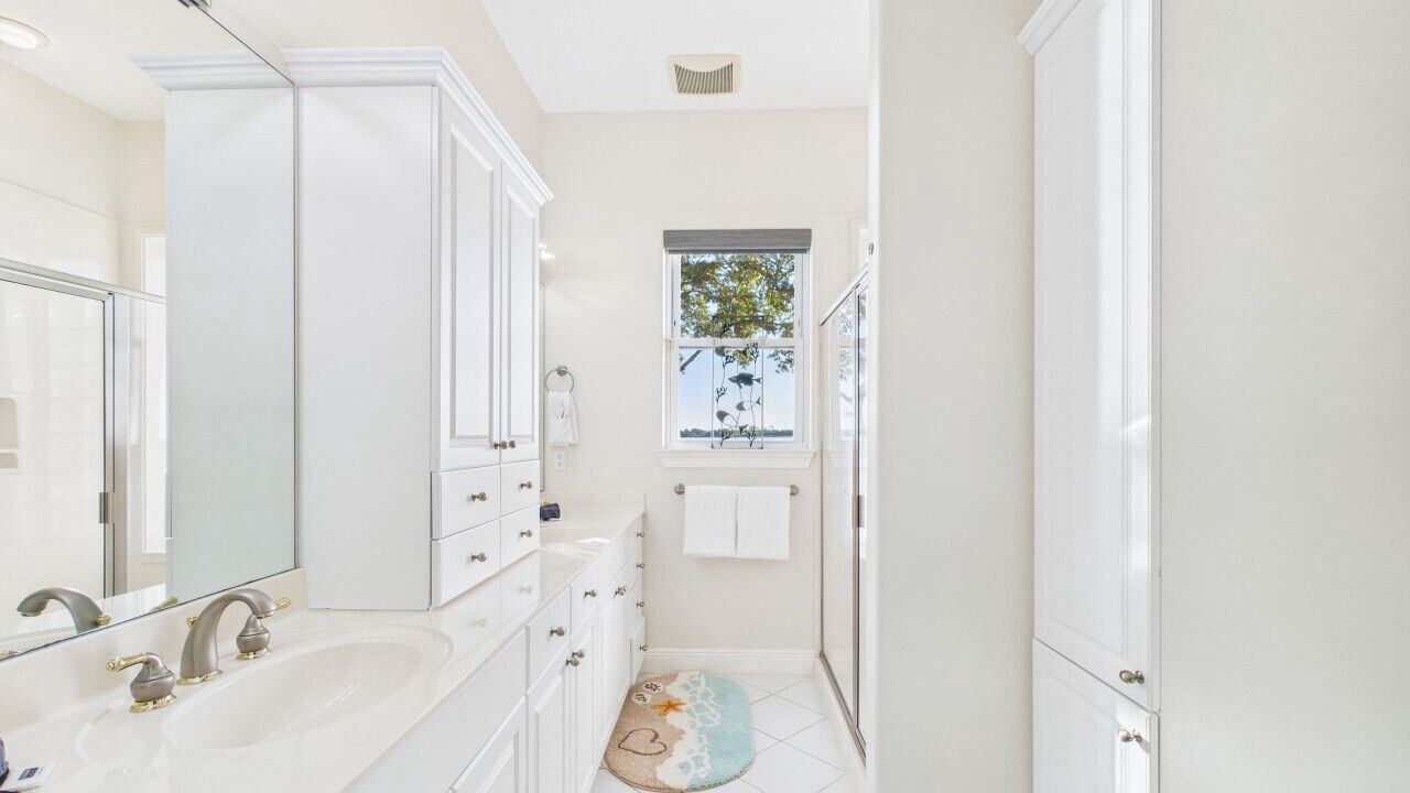 Photo of Bathroom in Mary Esther