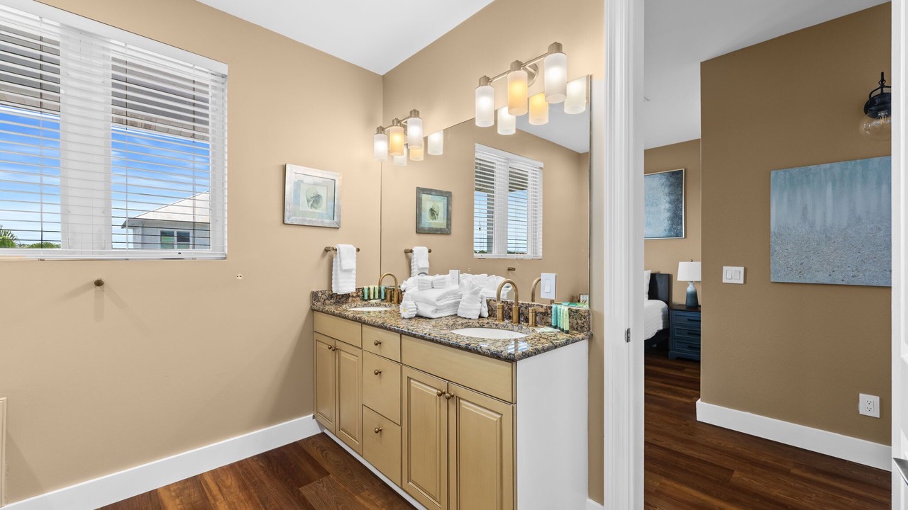 Photo of Bathroom in Laguna Beach Estates