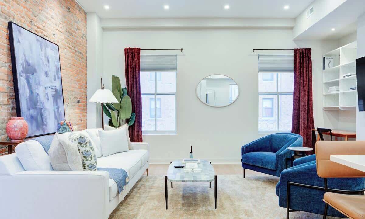 Photo of Livingroom in Center City West