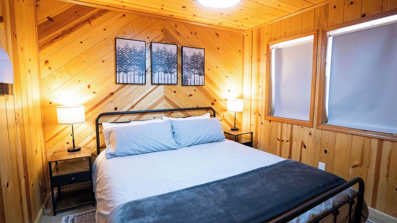 Photo of Bedroom in Strawberry