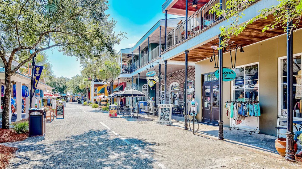 Photo of Others in Baytowne Wharf