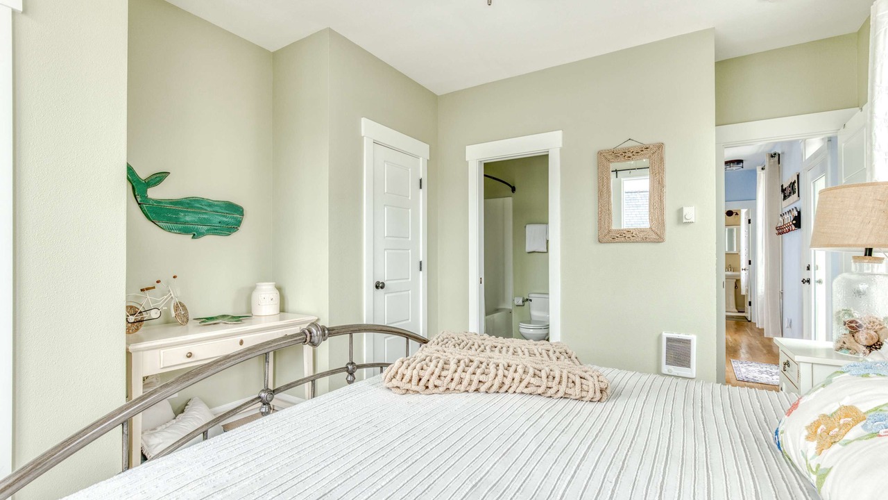 Photo of Bedroom in Olivia Beach