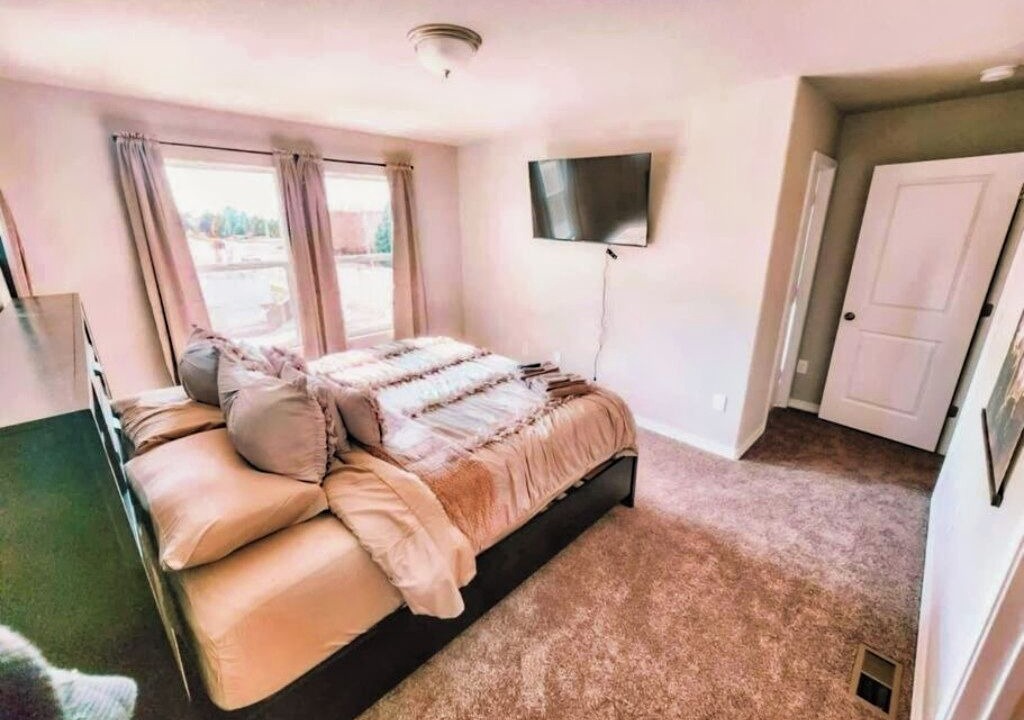 Photo of Bedroom in Southeast Colorado Springs