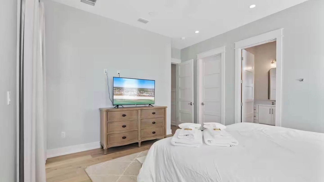 Photo of Bedroom in Laguna Beach