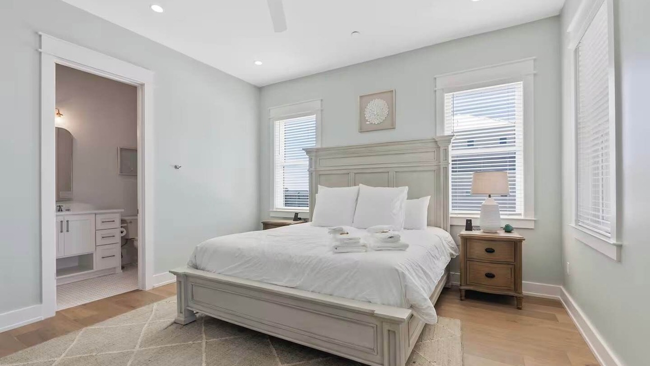 Photo of Bedroom in Laguna Beach