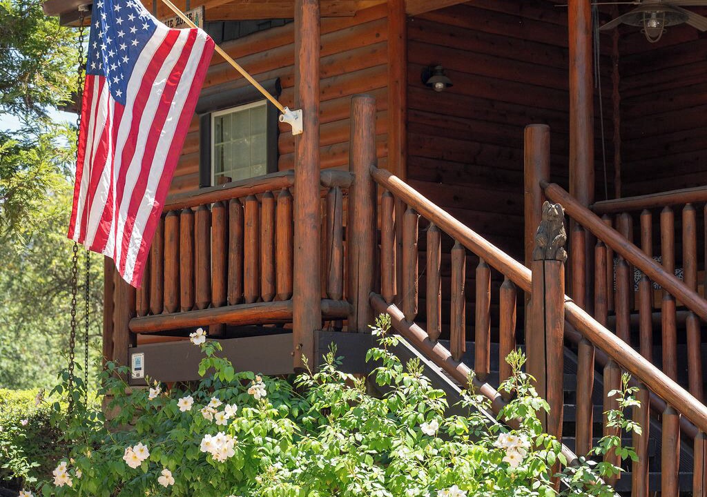 Photo of Outdoor in Bass Lake
