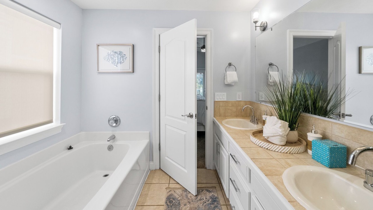 Photo of Bathroom in Laguna Beach Estates