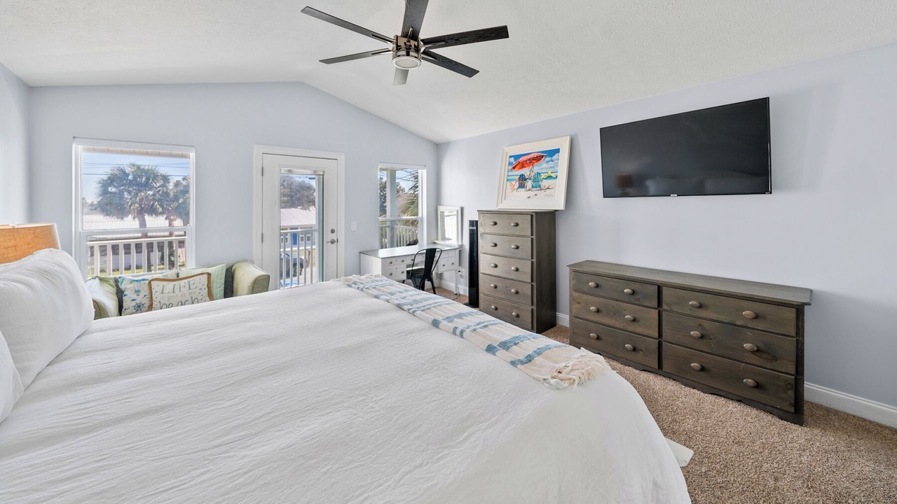 Photo of Bedroom in Laguna Beach Estates