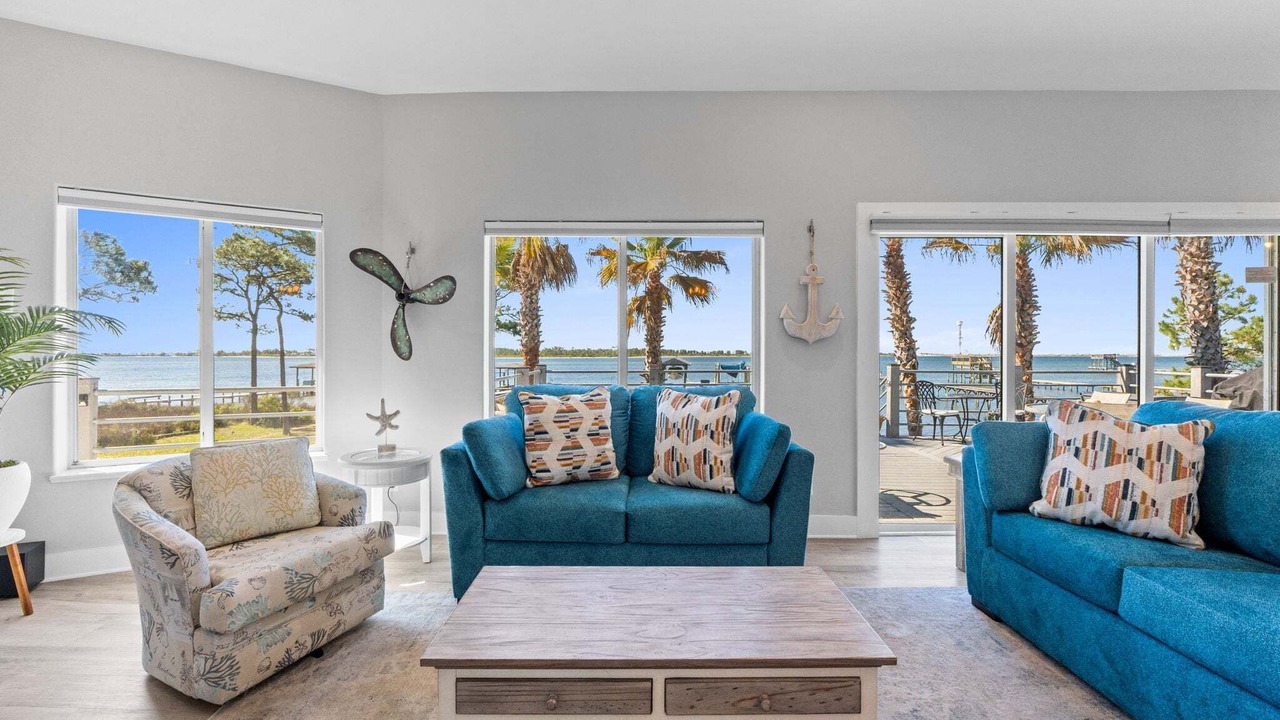 Photo of Livingroom in Mary Esther