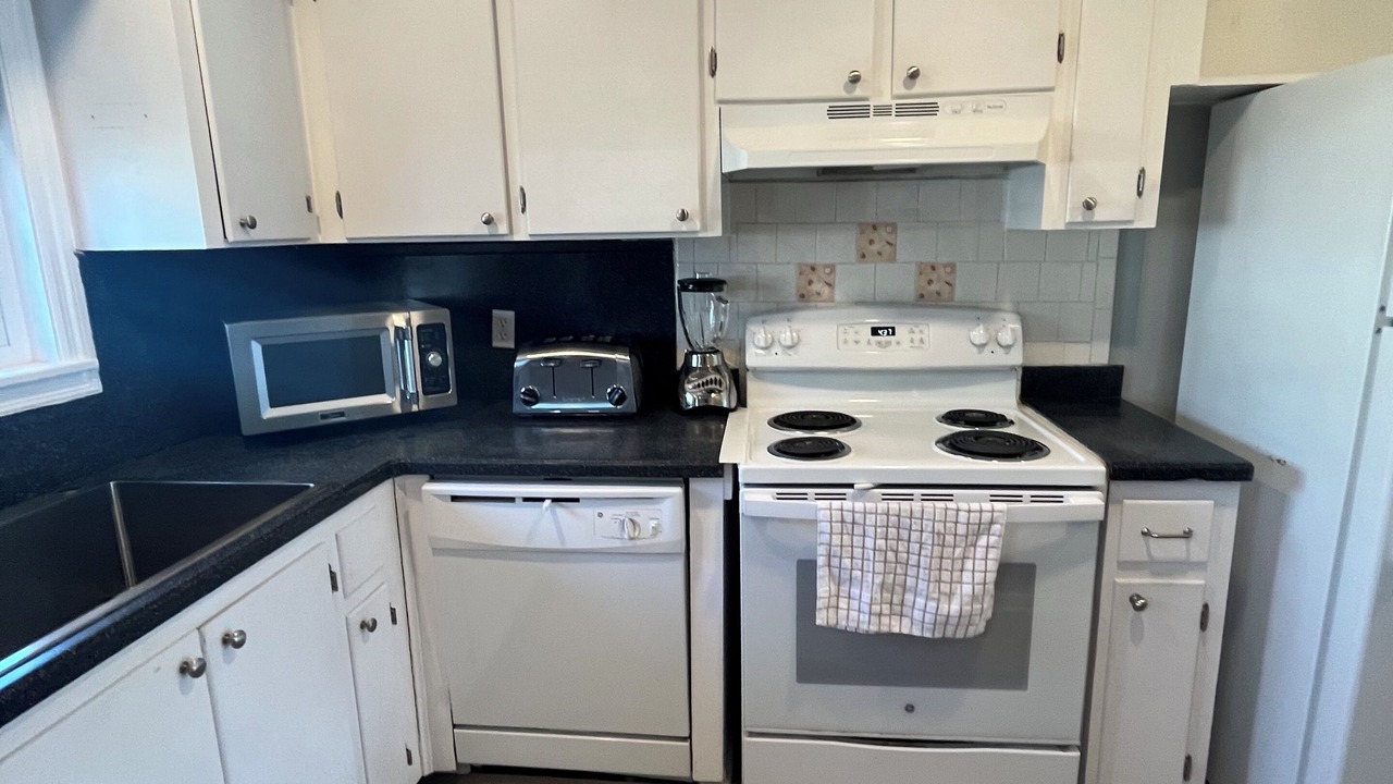 Photo of Kitchen in Laguna Beach