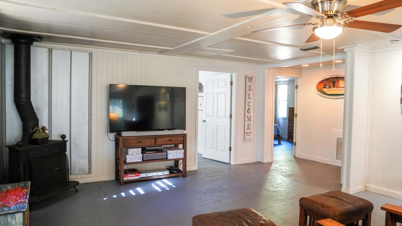 Photo of Livingroom in Apalachicola