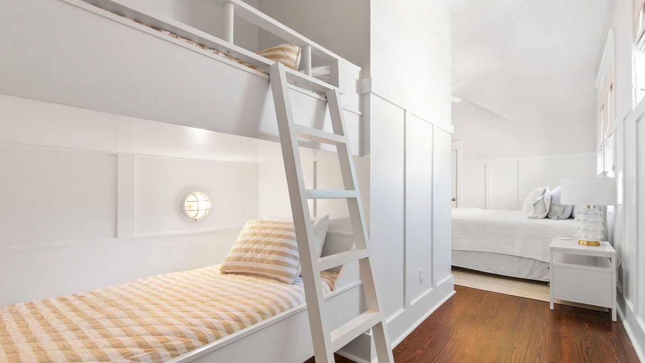 Photo of Bedroom in Forest District