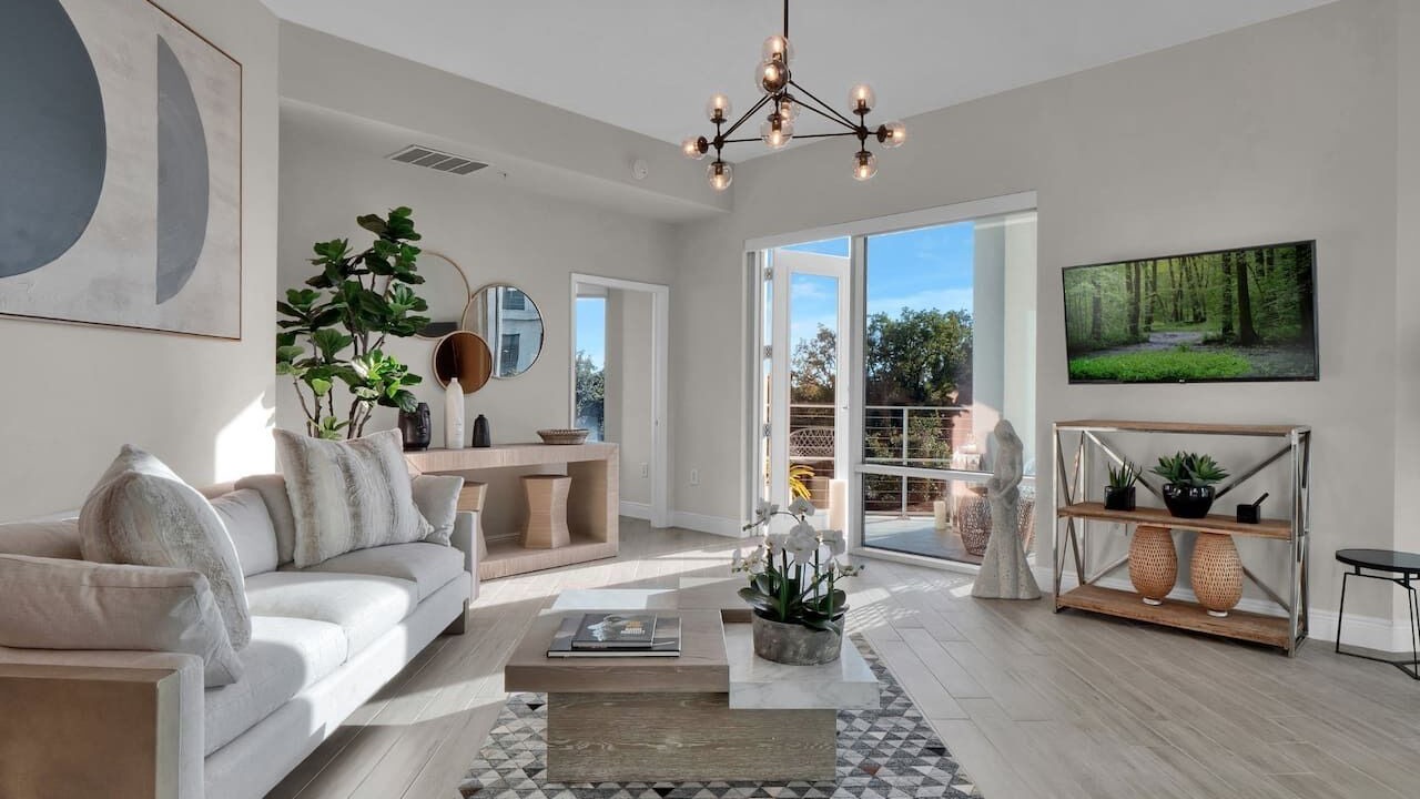 Photo of Livingroom in South Eola