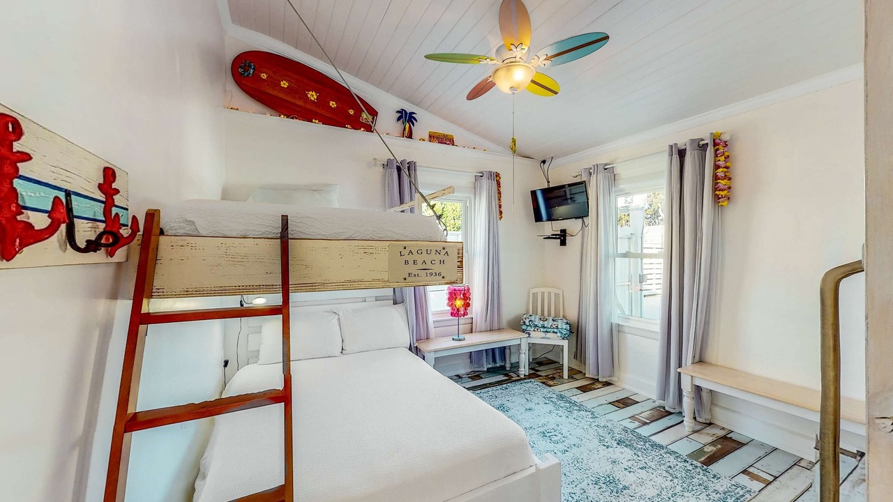 Photo of Bedroom in Kiska Beach