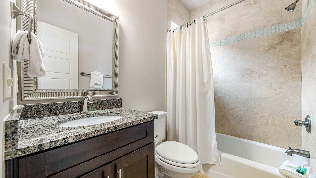 Photo of Bathroom in Villa Lago