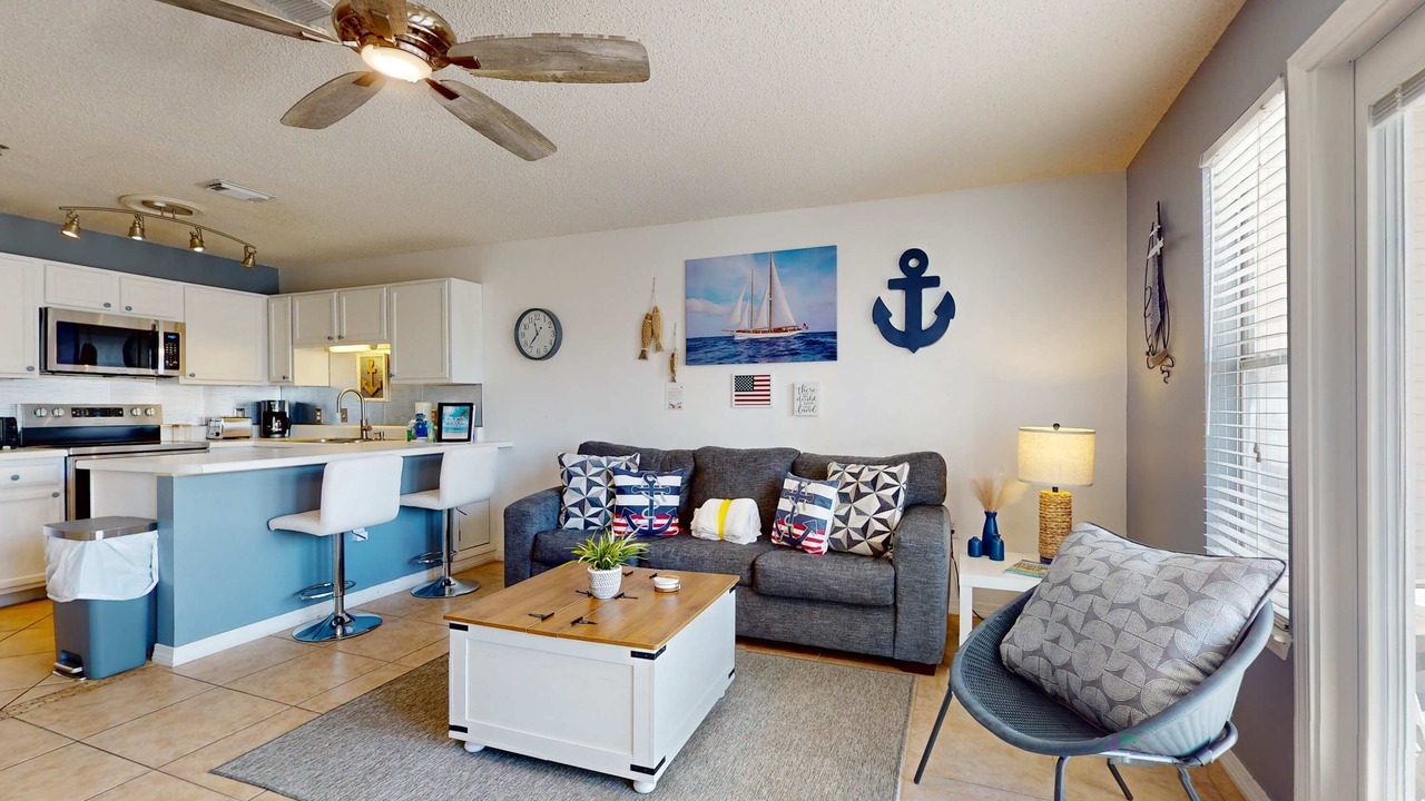 Photo of Livingroom in Crystal Beach